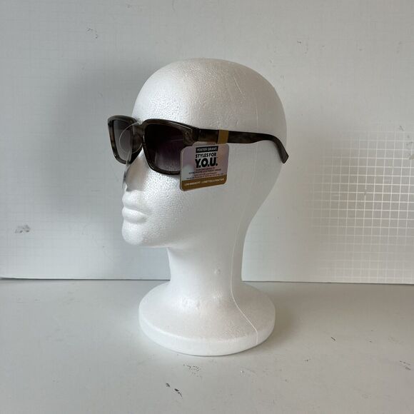 Foster Grant Style for You Tinted Lense Sunglasses Low Bridge Green Brown NWT’s - Picture 3 of 10